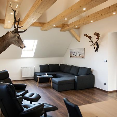 Hotel Hubert Slavonice Bagian luar foto