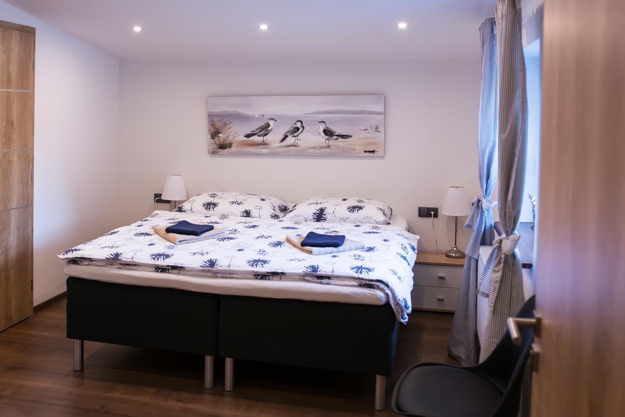 Hotel Hubert Slavonice Bagian luar foto